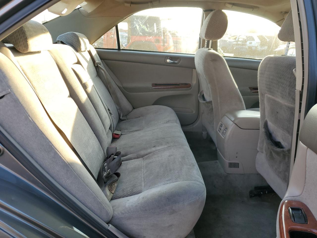 2004 TOYOTA CAMRY