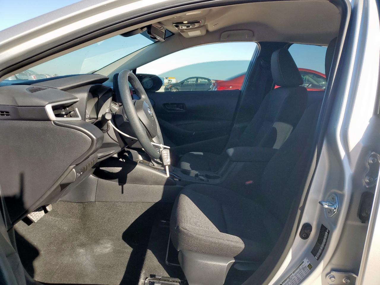 2025 TOYOTA COROLLA