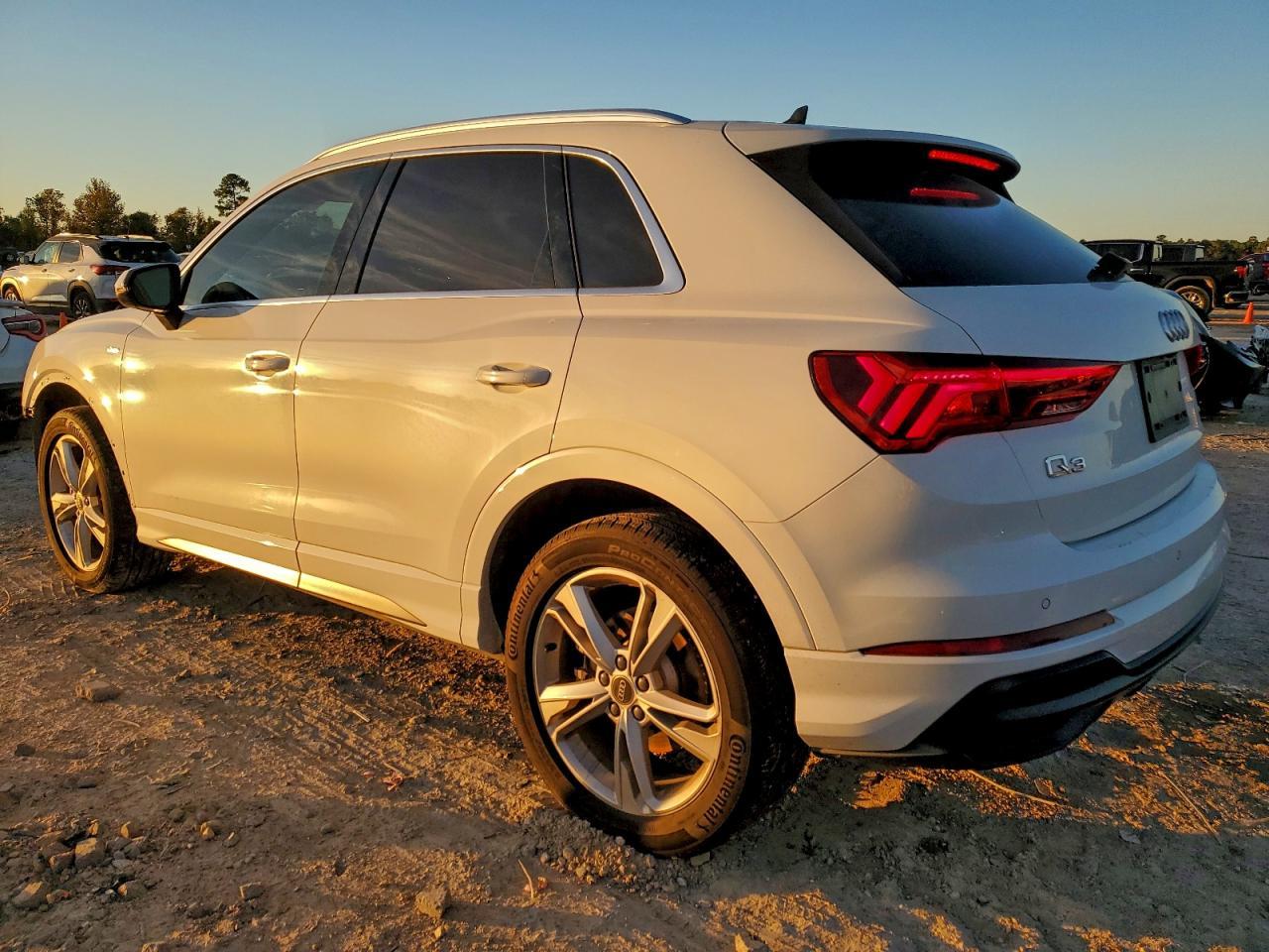 2022 AUDI Q3