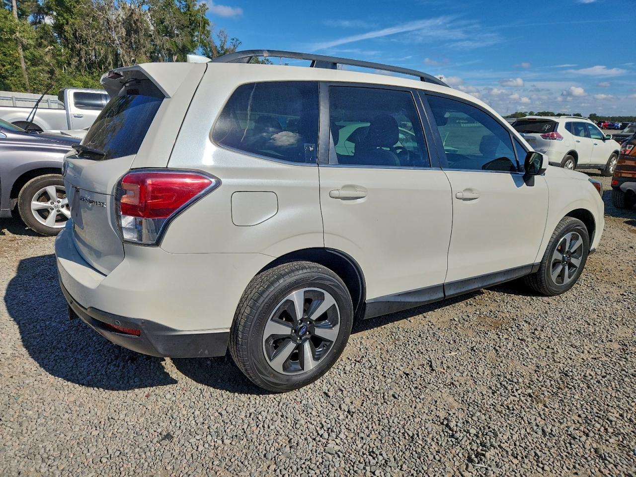 2018 SUBARU FORESTER