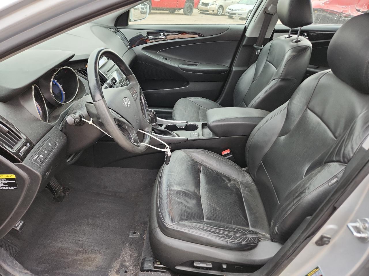 2013 HYUNDAI SONATA
