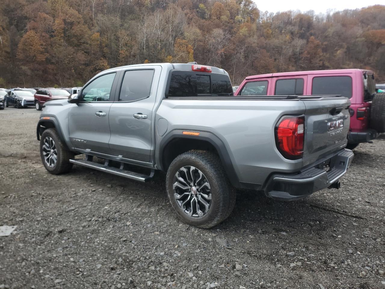2024 GMC CANYON