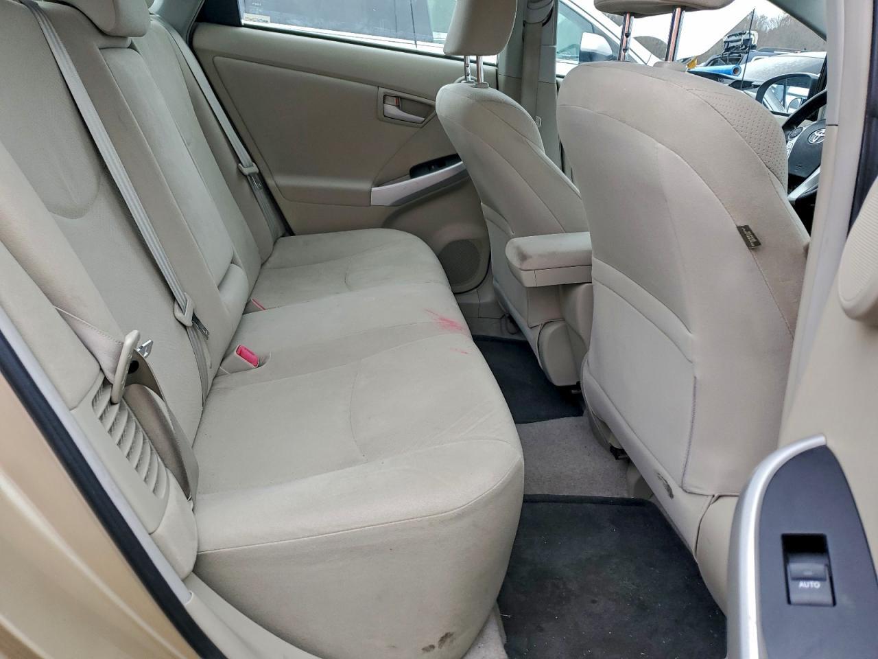 2011 TOYOTA PRIUS