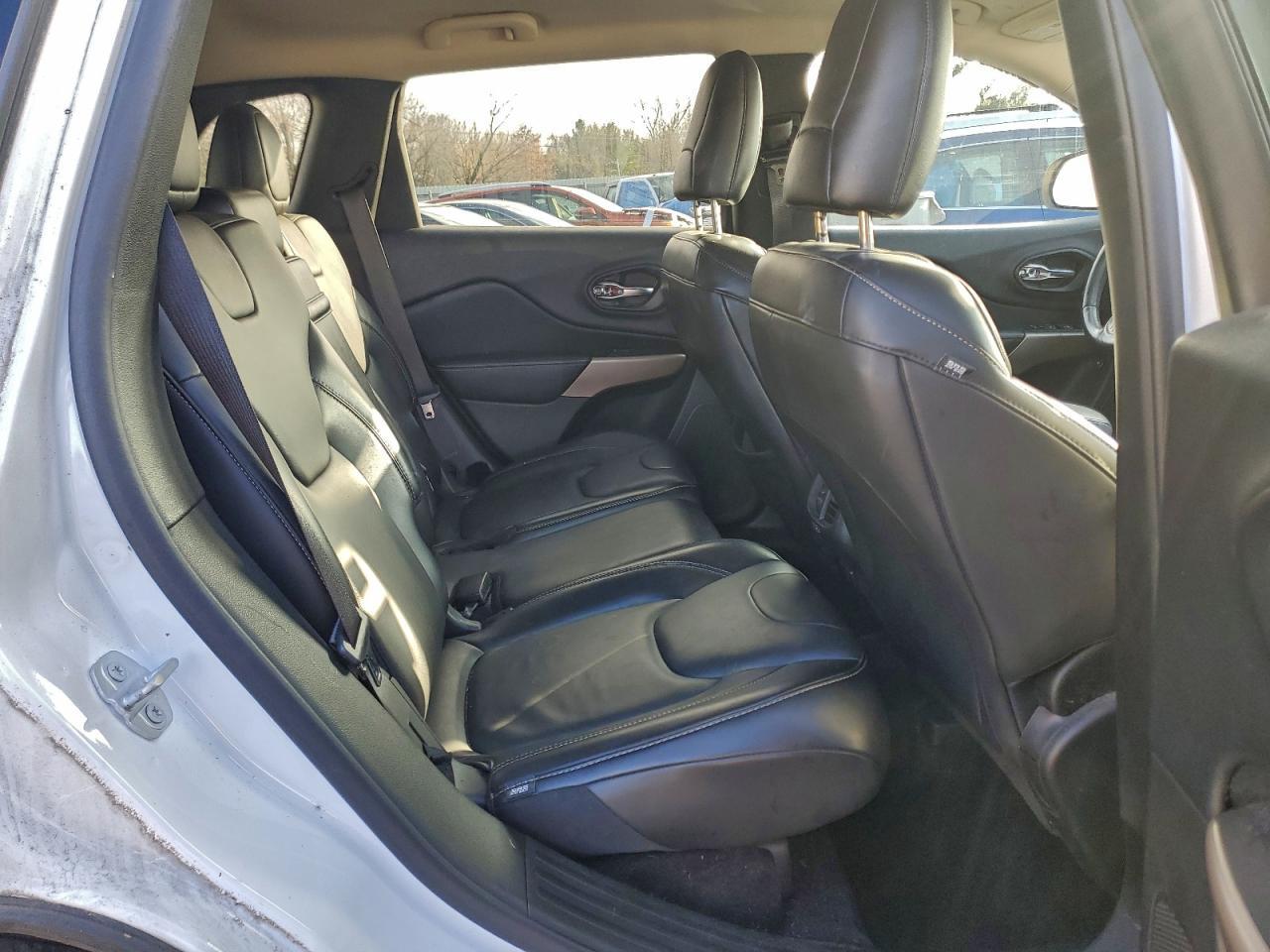 2018 JEEP CHEROKEE
