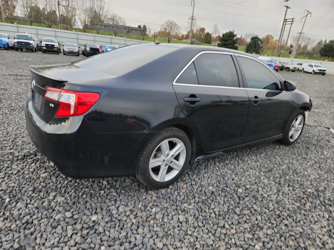 2013 TOYOTA CAMRY