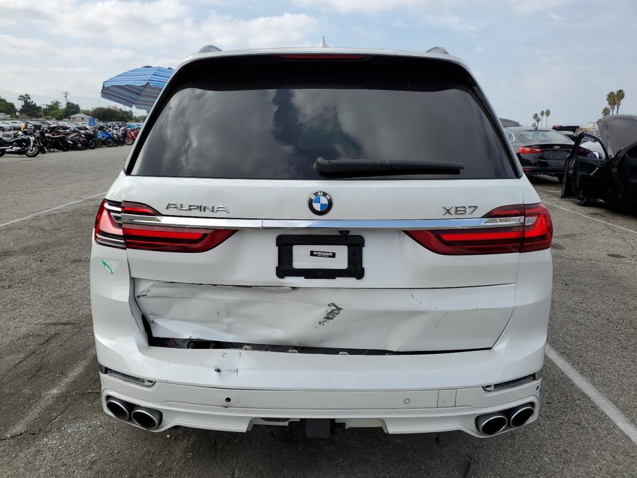 2022 BMW X7