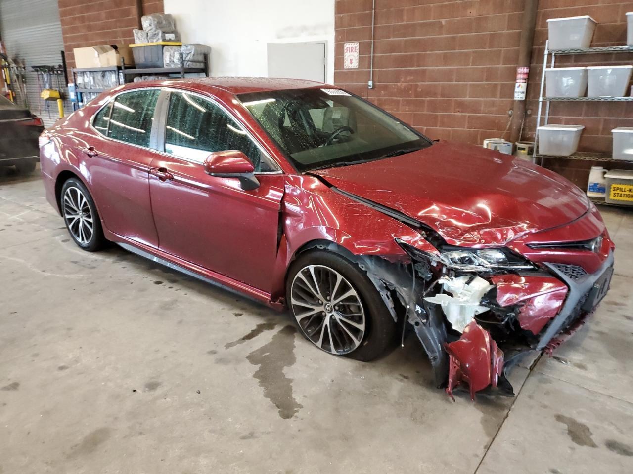 2018 TOYOTA CAMRY