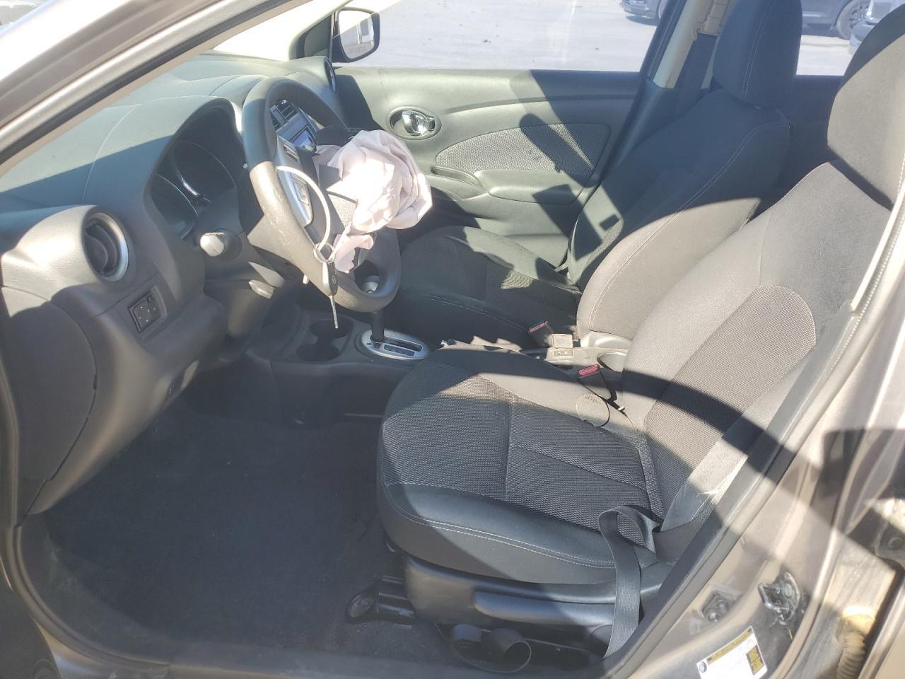 2015 NISSAN VERSA