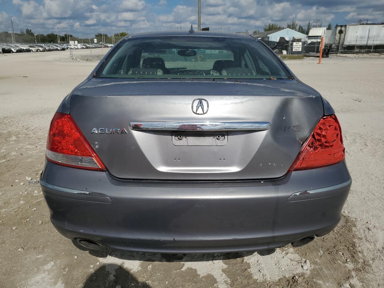 2005 ACURA RL
