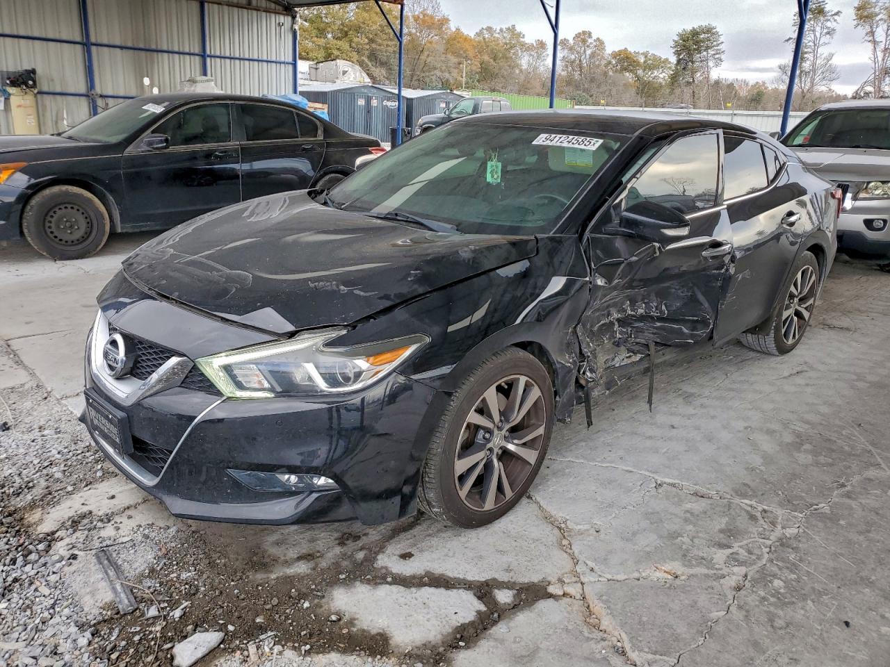 2017 NISSAN Maxima
