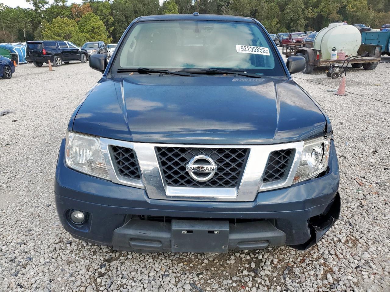 2015 NISSAN Frontier