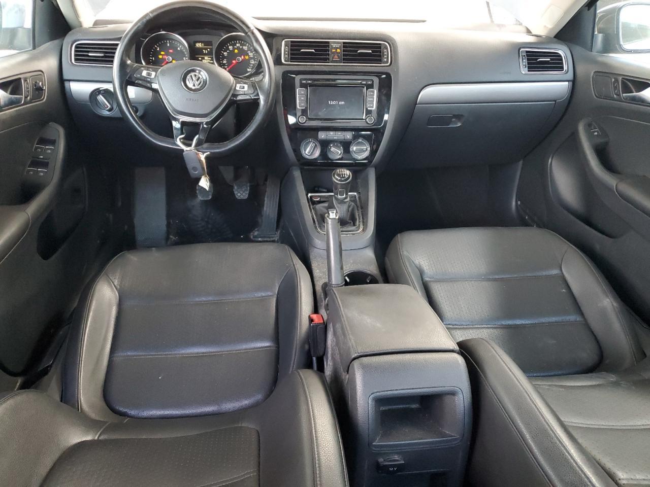 2015 VOLKSWAGEN JETTA