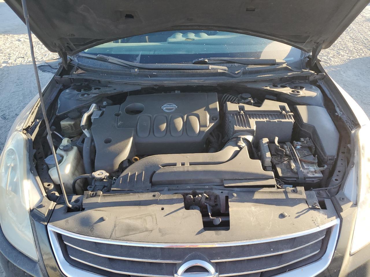 2010 NISSAN ALTIMA