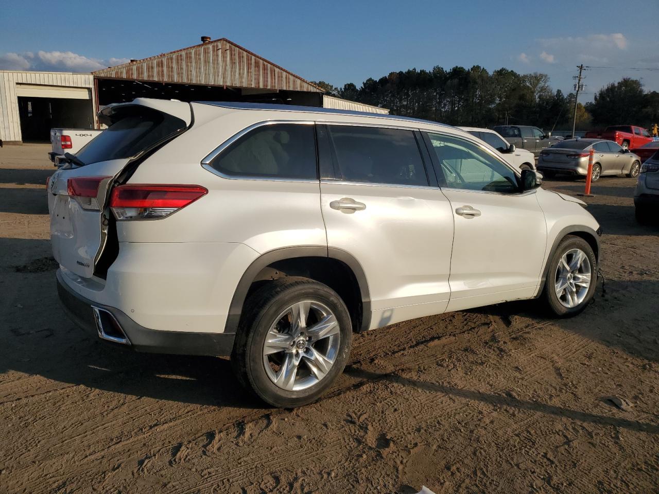 2019 TOYOTA HIGHLANDER