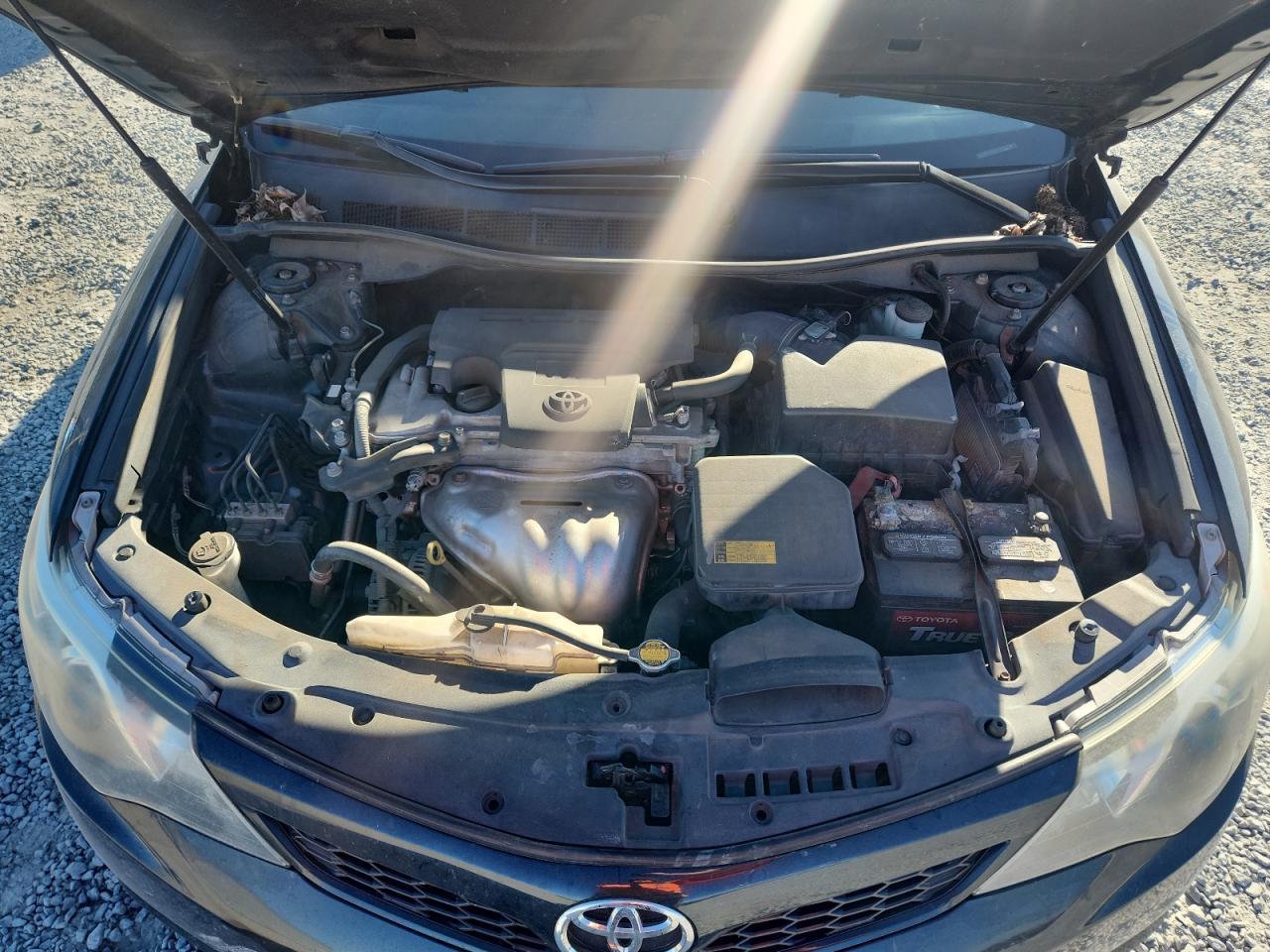 2014 TOYOTA CAMRY