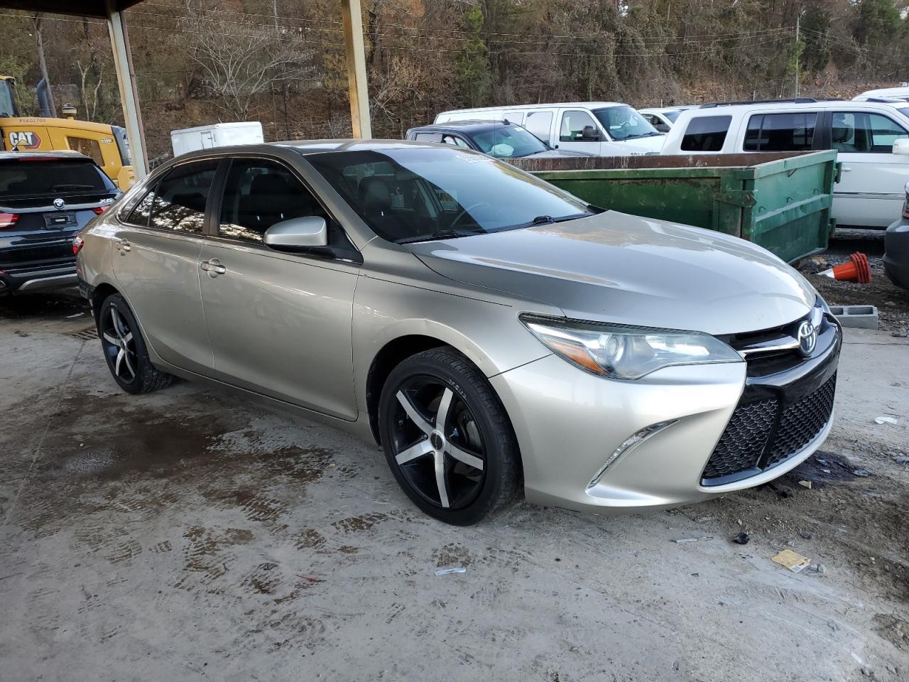 2015 TOYOTA CAMRY