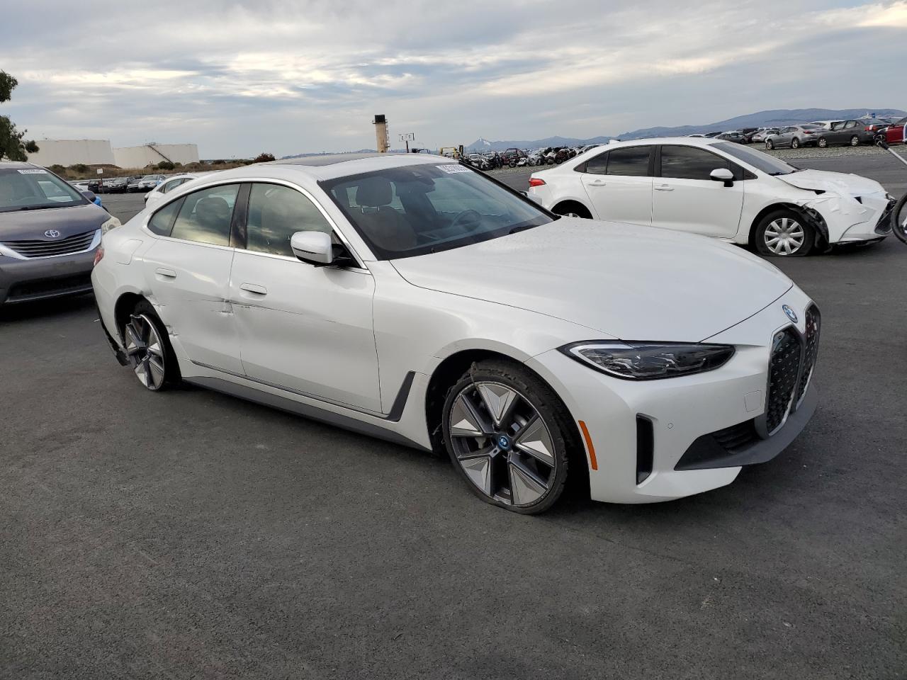 2024 BMW i4