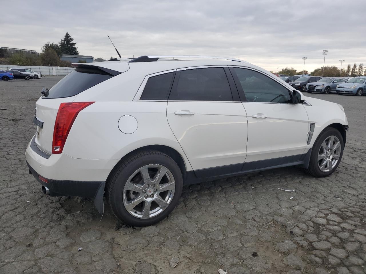 2010 CADILLAC SRX