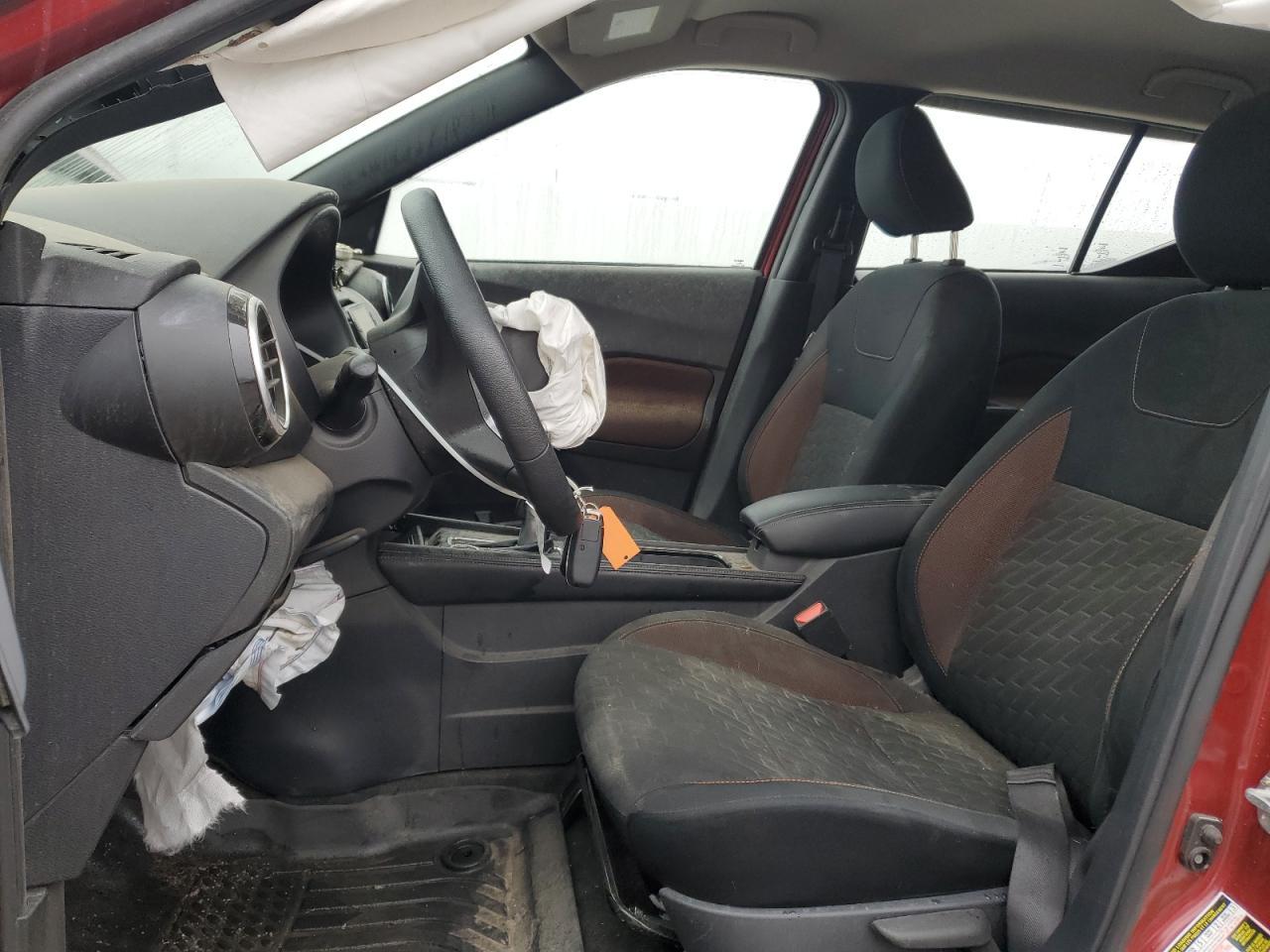 2024 NISSAN KICKS