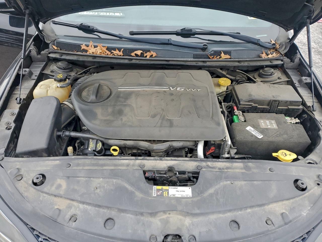 2015 CHRYSLER 200
