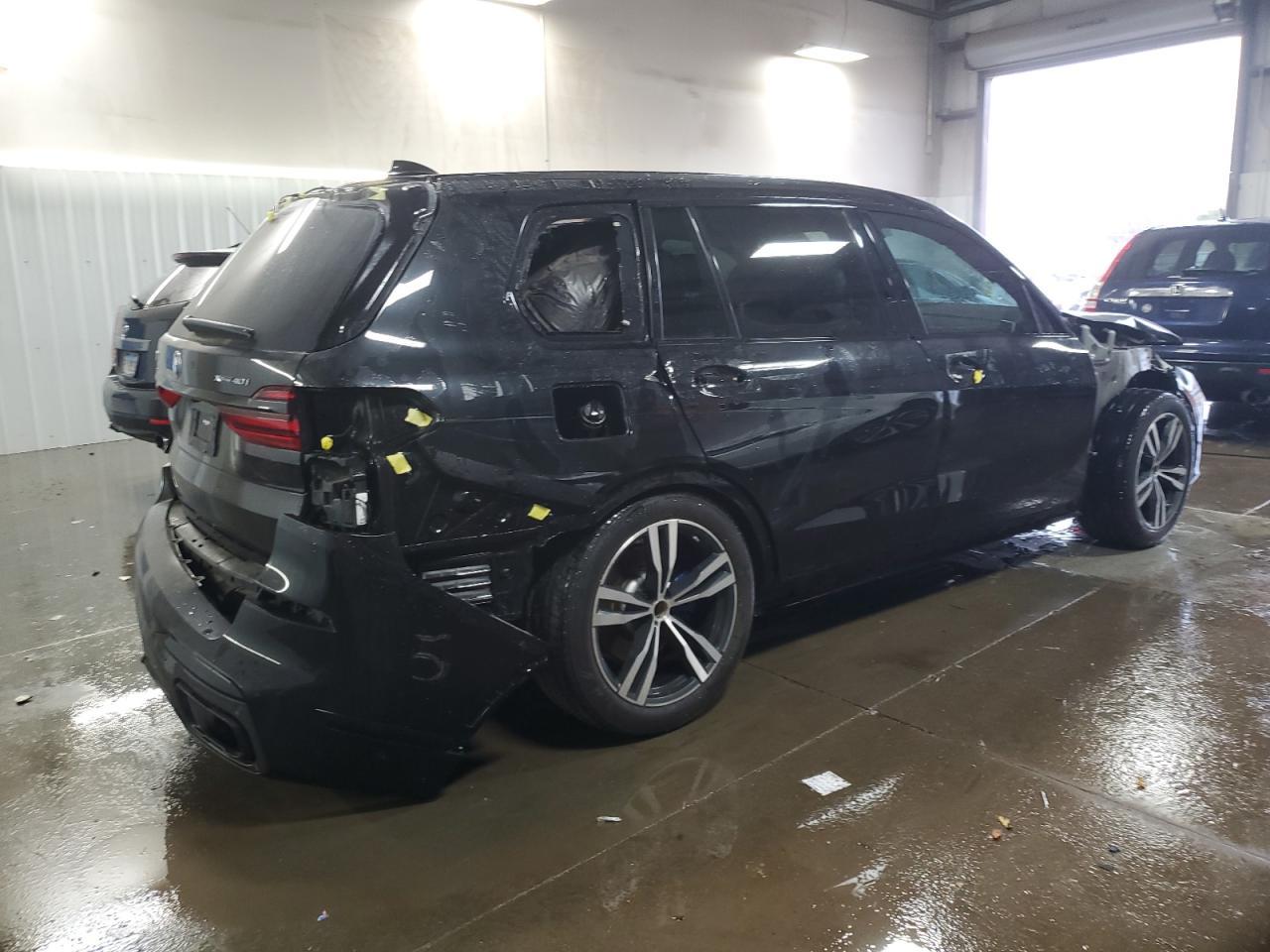 2022 BMW X7