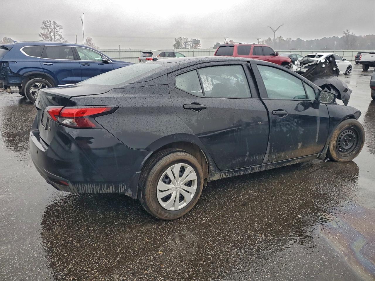 2025 NISSAN VERSA