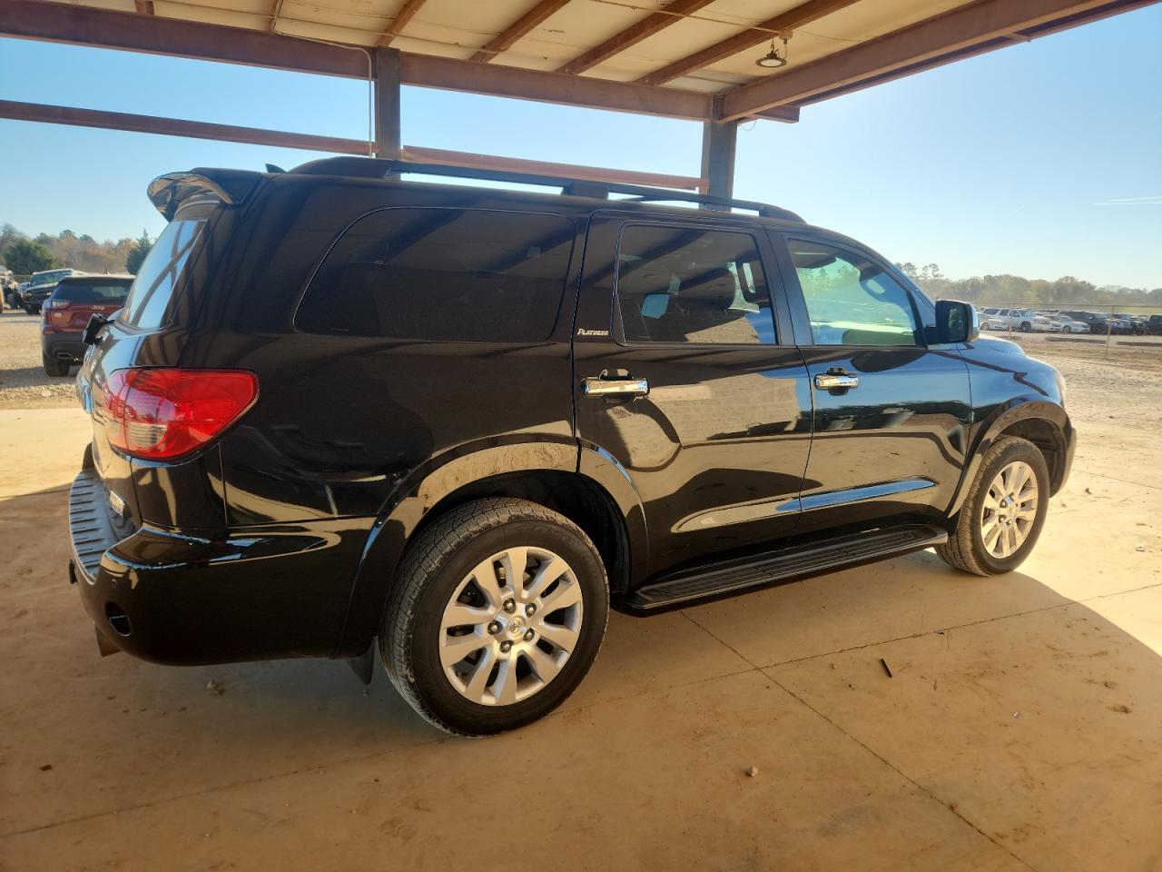 2013 TOYOTA Sequoia