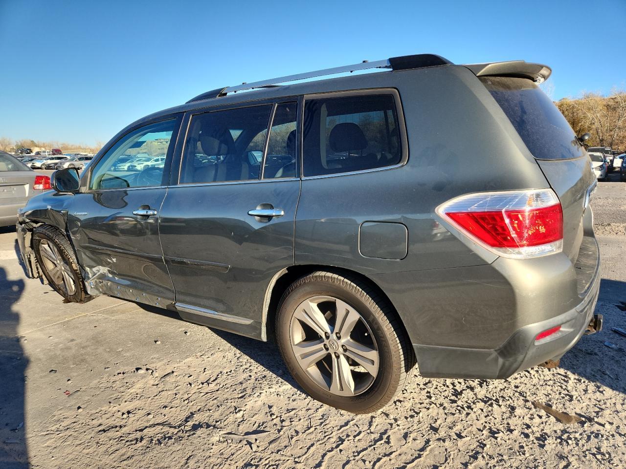 2011 TOYOTA HIGHLANDER