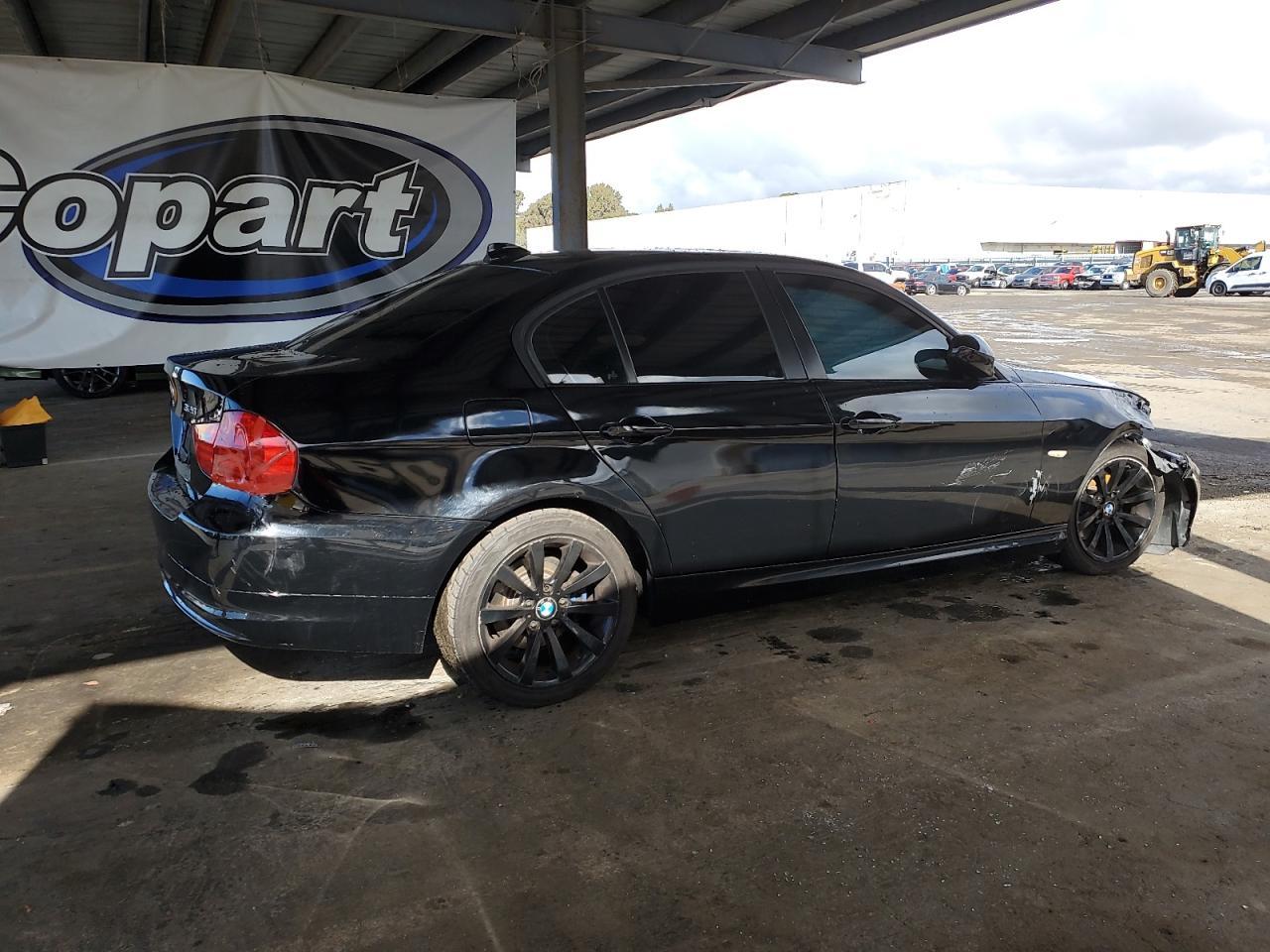 2011 BMW 3 SERIES