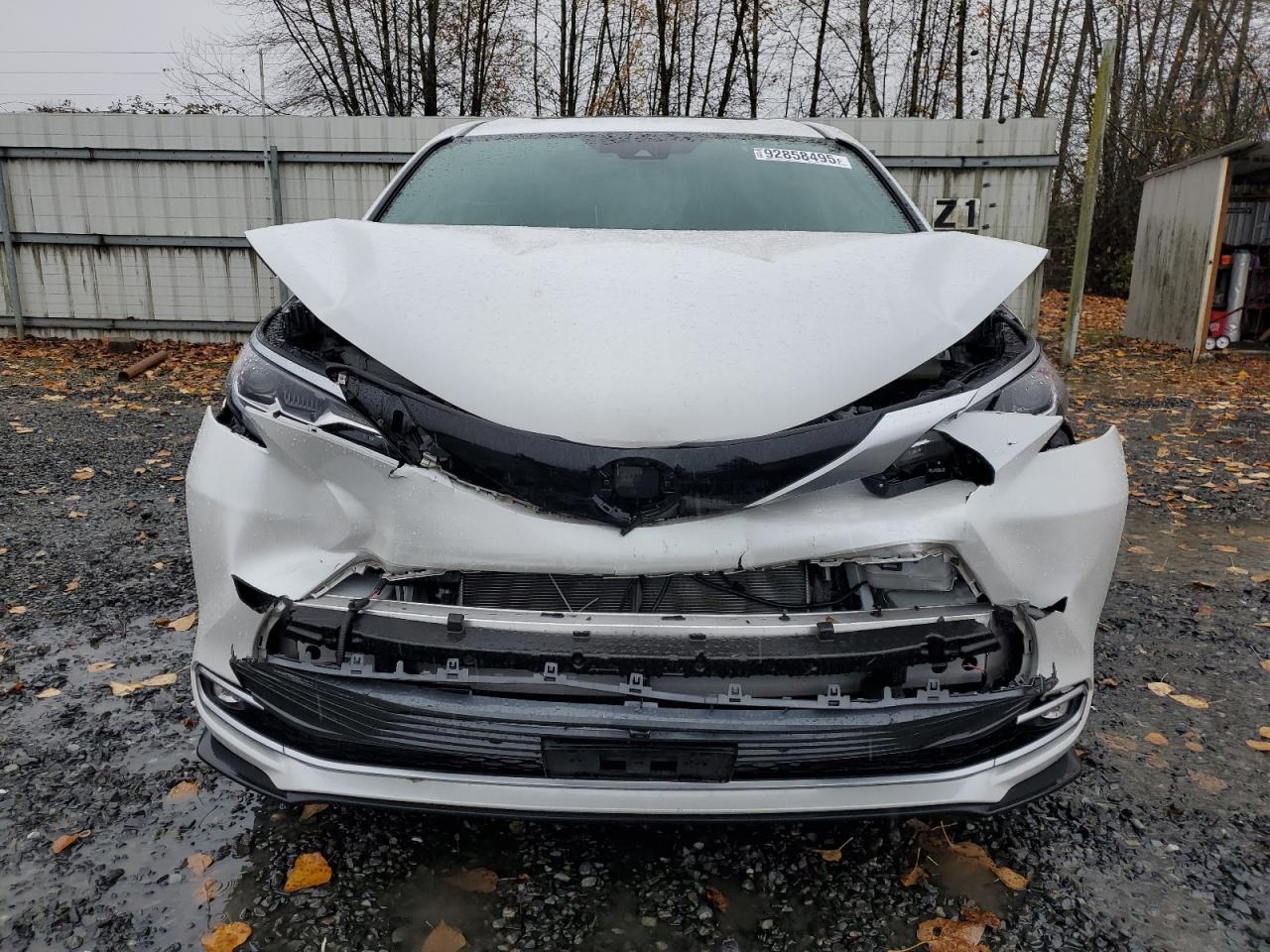 2024 TOYOTA SIENNA