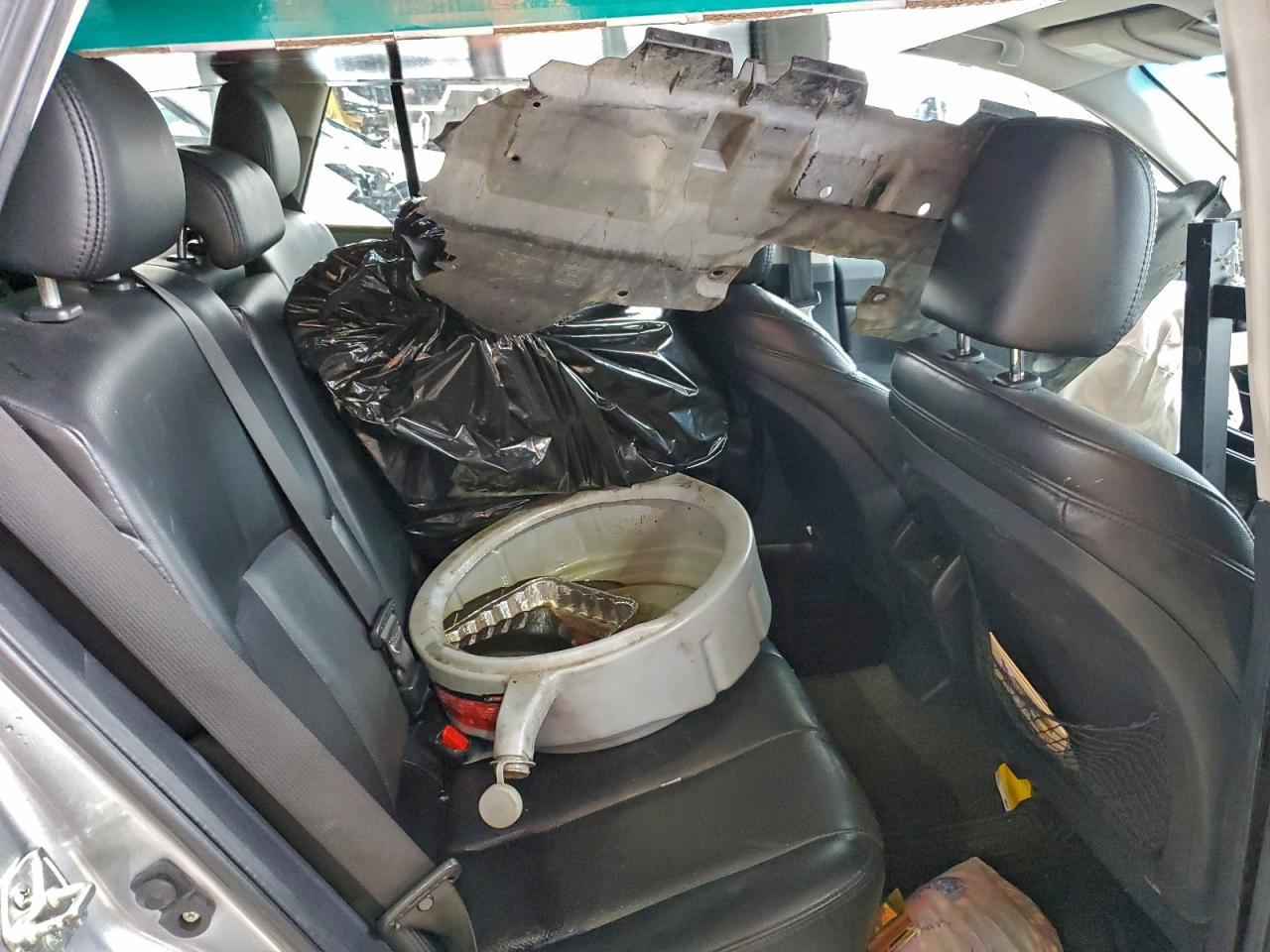2013 SUBARU Outback