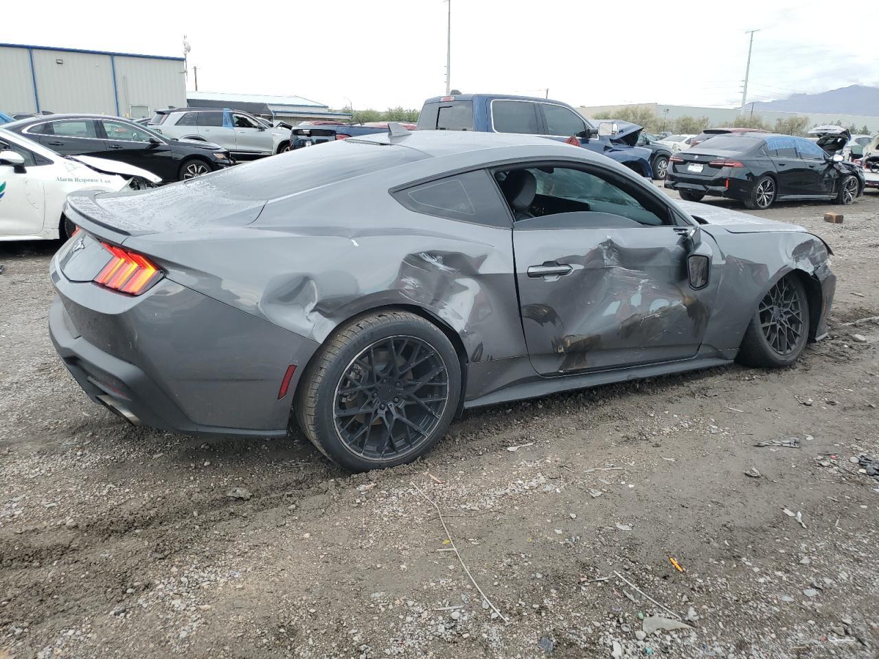 2024 FORD MUSTANG
