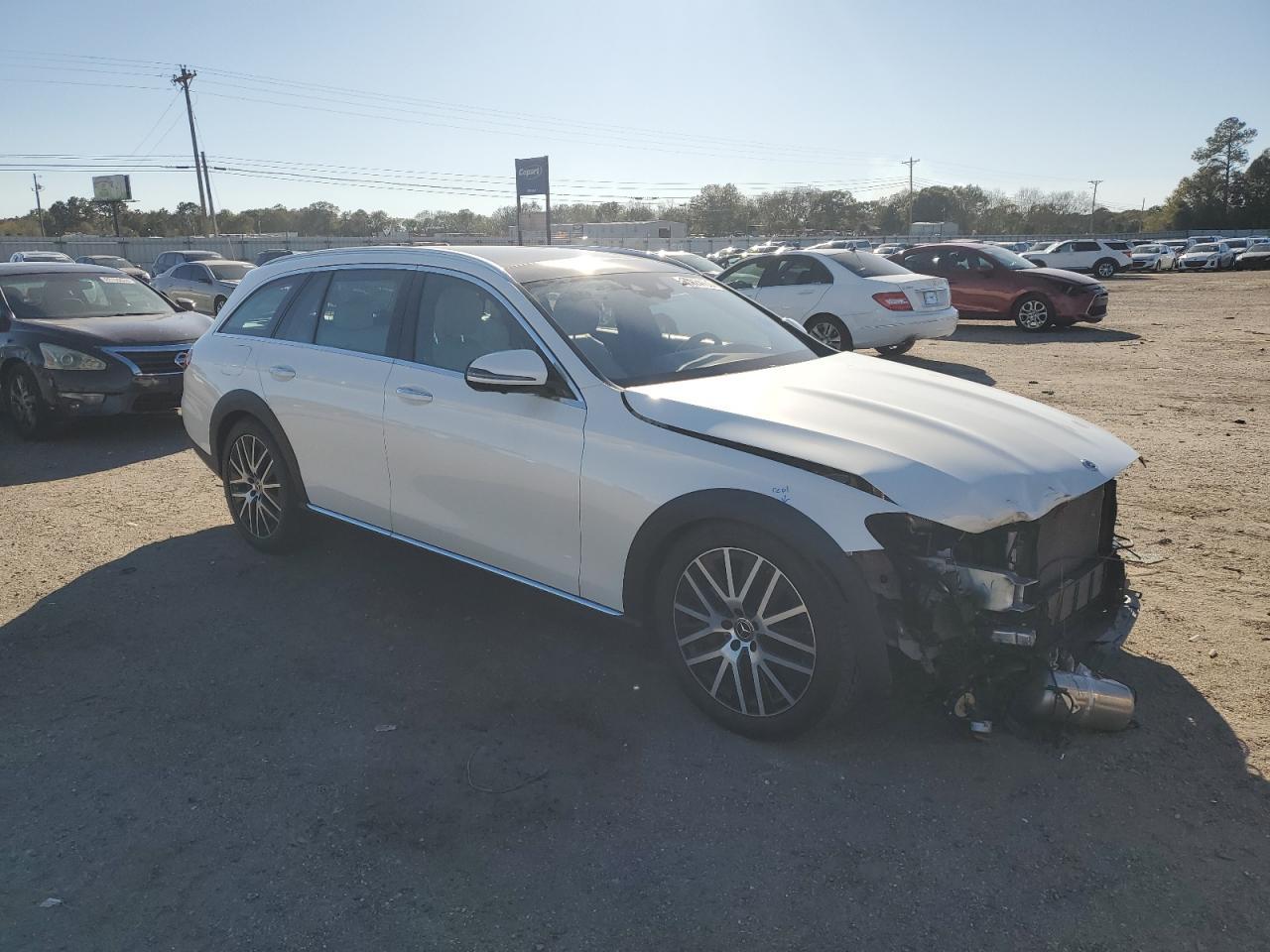 2022 MERCEDES-BENZ E-Class