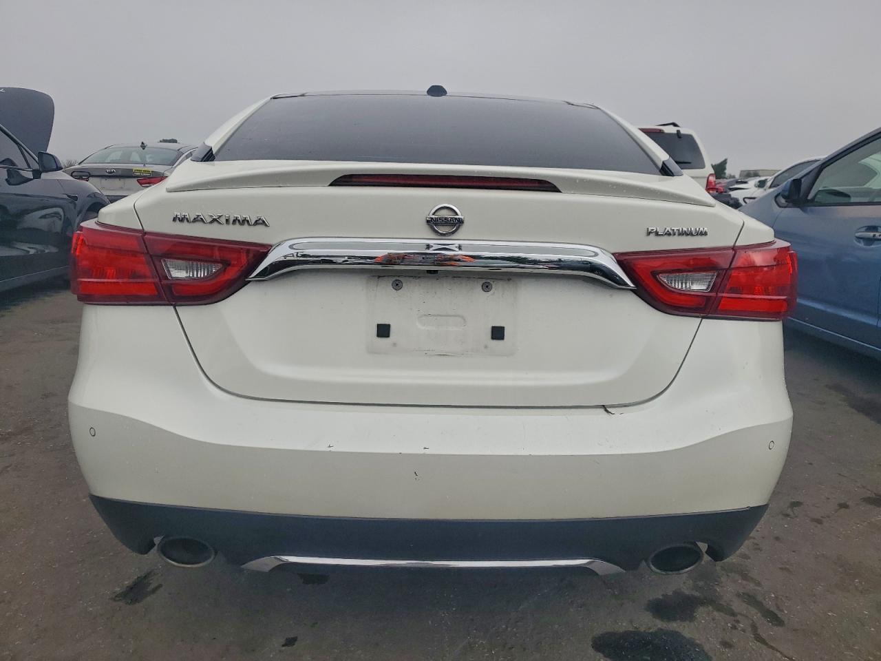 2016 NISSAN Maxima