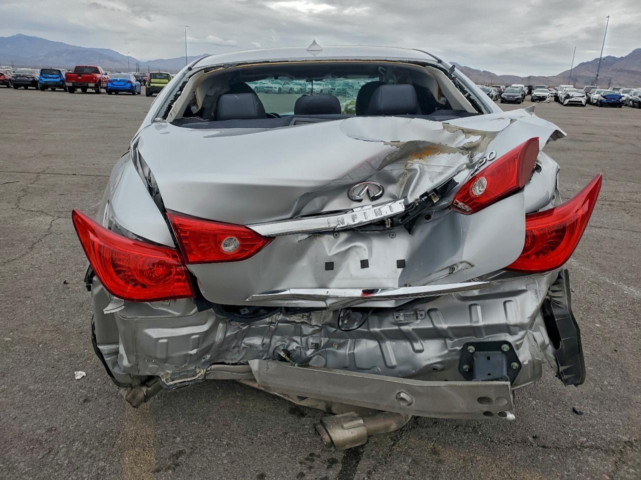 2017 INFINITI Q50