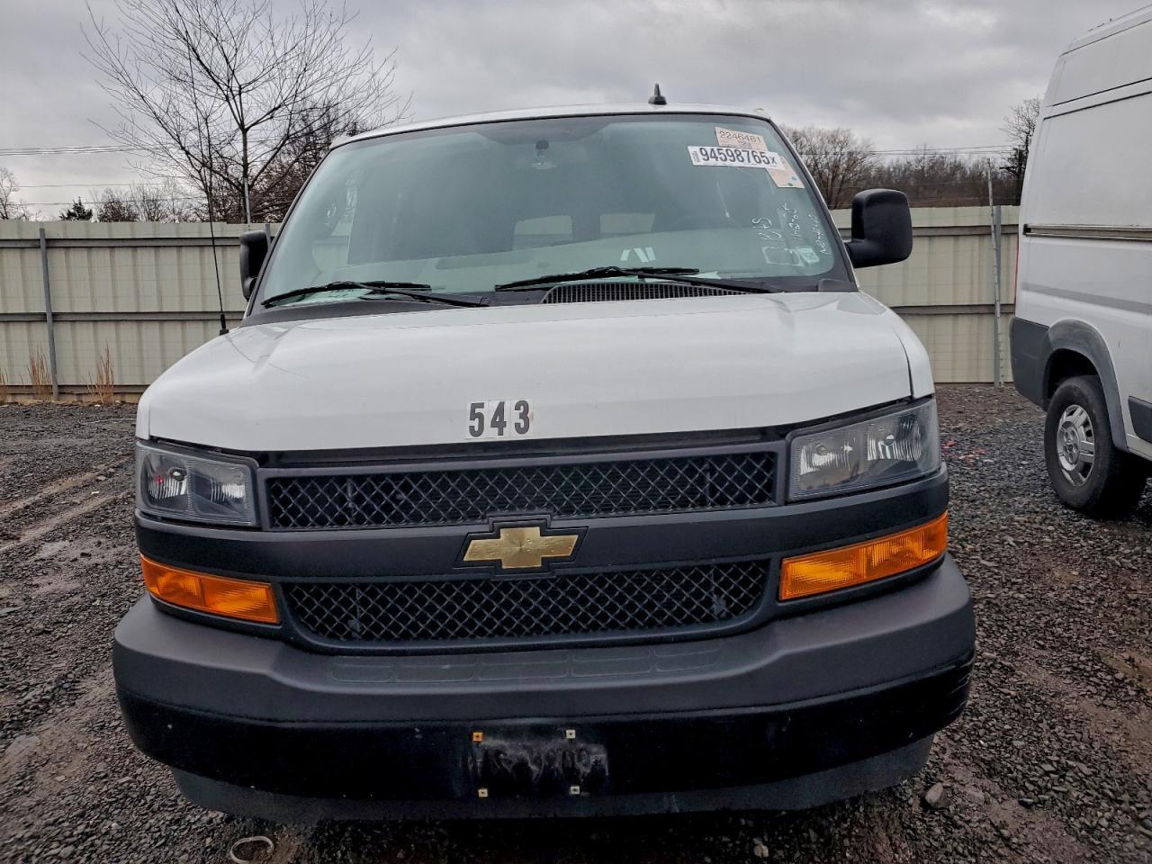 2022 CHEVROLET Express 3500