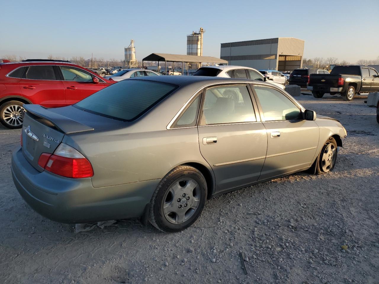 2003 TOYOTA Avalon