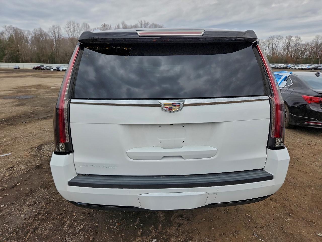2016 CADILLAC Escalade ESV