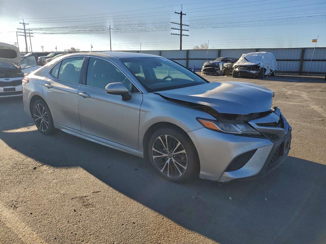 2018 TOYOTA CAMRY