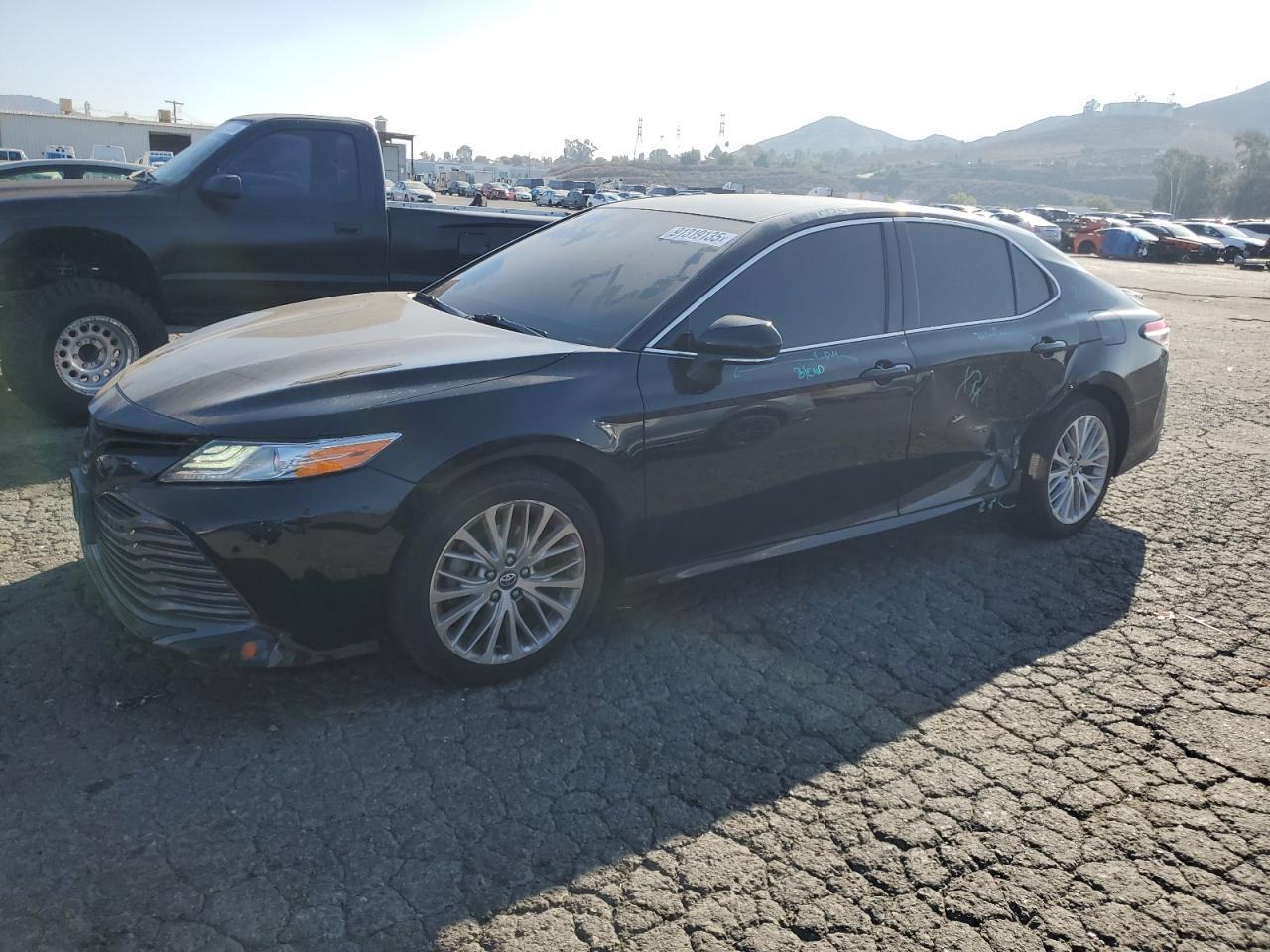2018 TOYOTA CAMRY