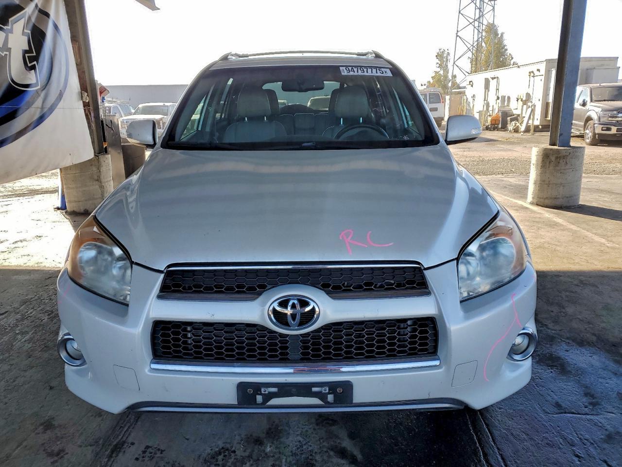 2012 TOYOTA RAV4