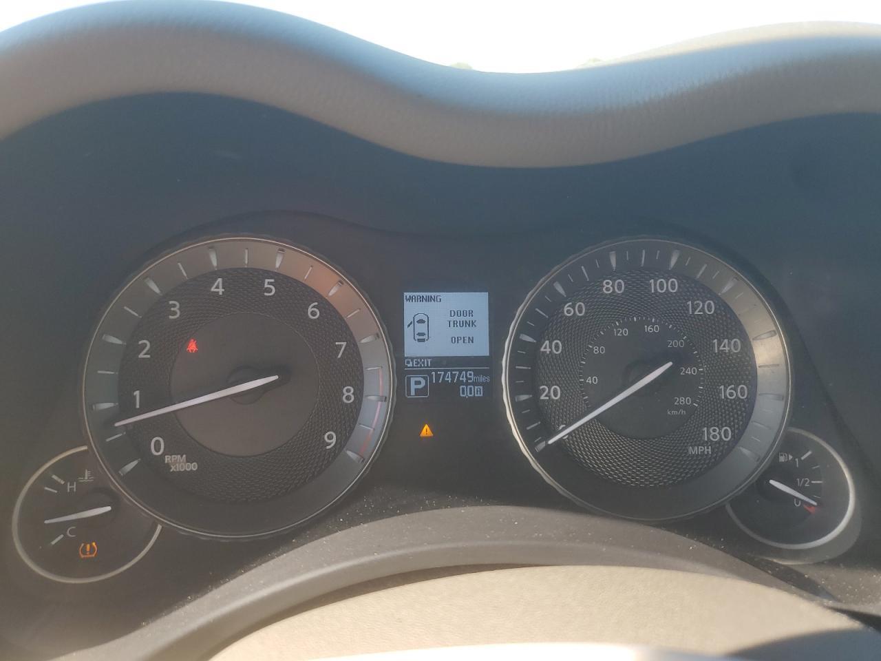 2015 INFINITI Q70