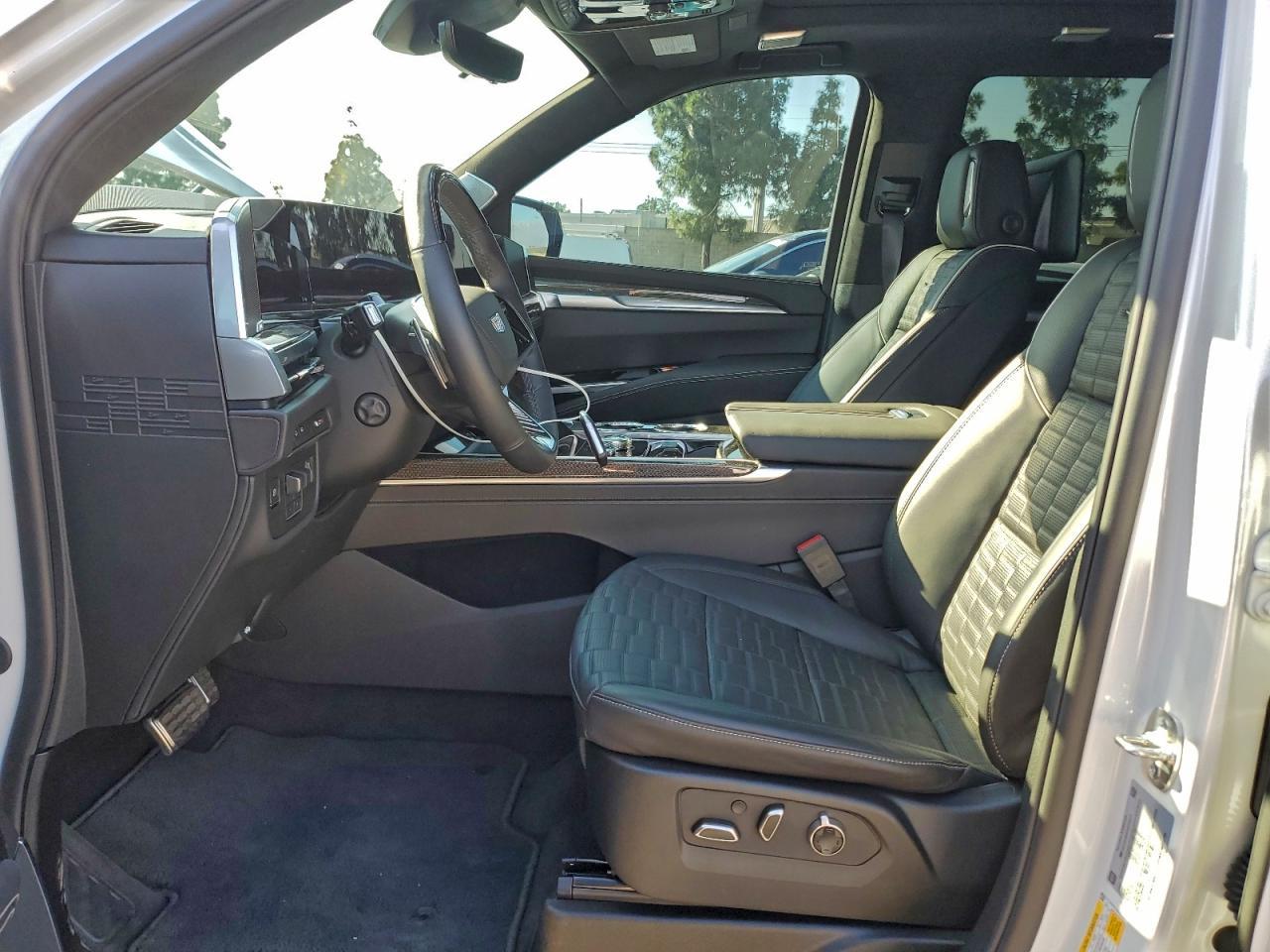 2025 CADILLAC ESCALADE