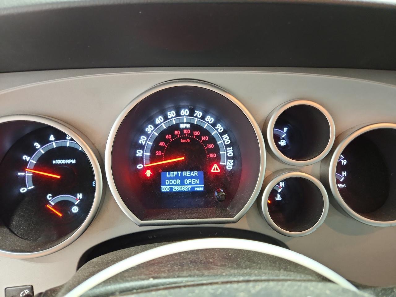 2008 TOYOTA Sequoia