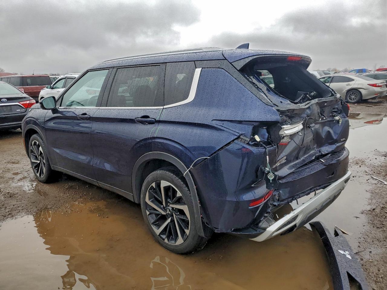 2022 MITSUBISHI outlander