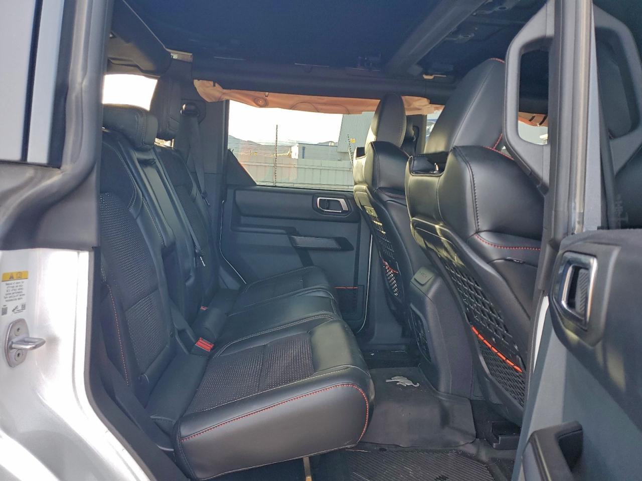 2024 FORD Bronco