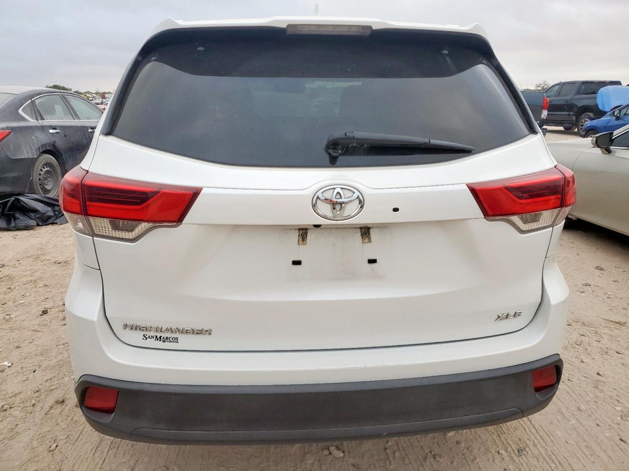2019 TOYOTA HIGHLANDER