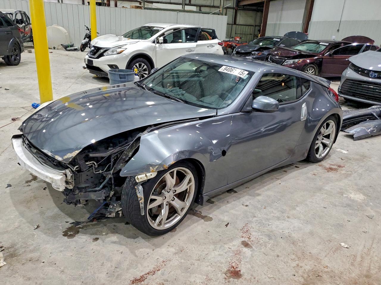 2012 NISSAN 370Z