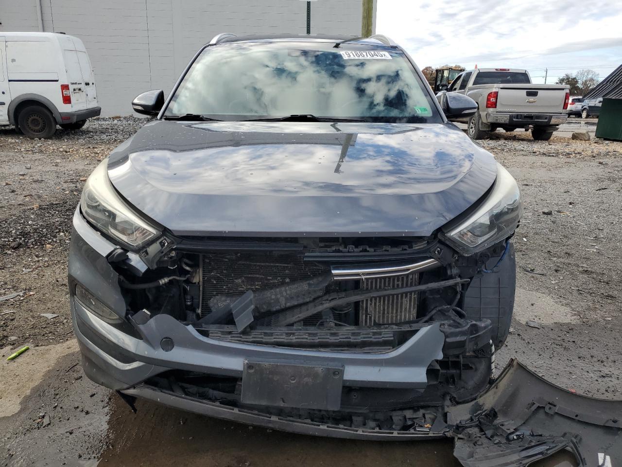 2016 HYUNDAI TUCSON
