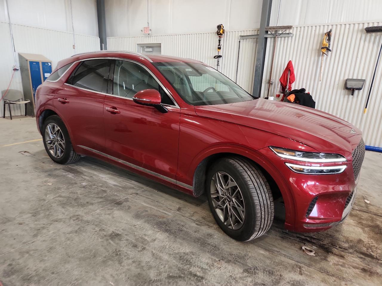 2025 GENESIS GV70